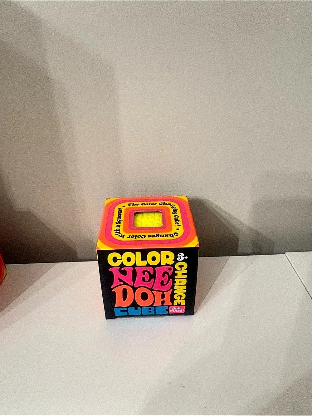 Schylling Color Change NeeDoh Cube Toy NWT